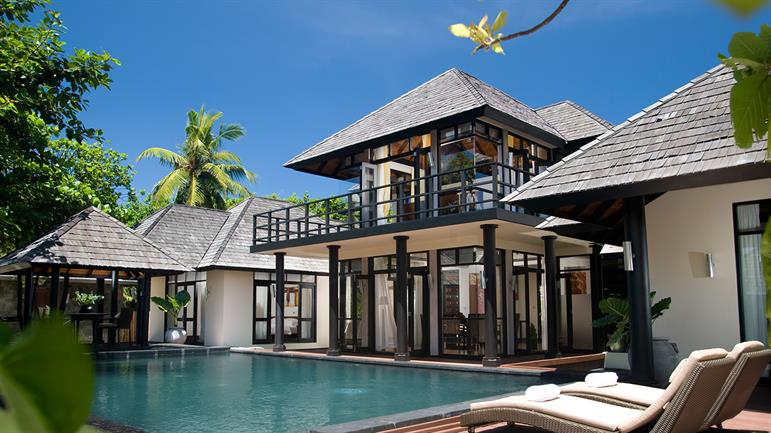 JA Manafaru royal island two bedroom poolside